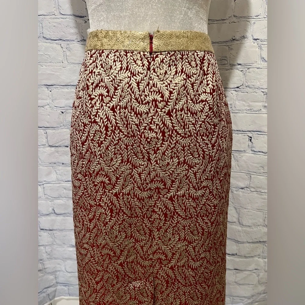 Vera Wang Red And Gold Metallic Pencil Skirt Size 4